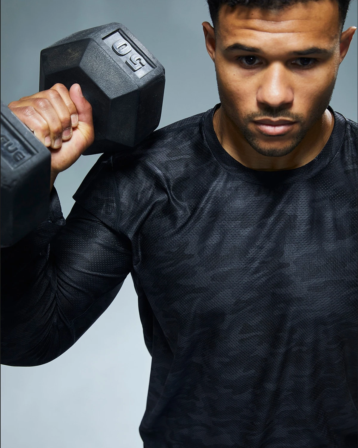 TYR Airtec™ Men's Long Sleeve Tee - Blackout Camo 9 TYR Airtec™ Men's Long Sleeve Tee - Blackout Camo - Image 9