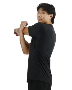 TYR ClimaDry™ Men's Raglan Big Logo Tech Tee - Solid 12 TYR ClimaDry™ Men's Raglan Big Logo Tech Tee - Solid -Tyr MPTRSL3A 001 alt03