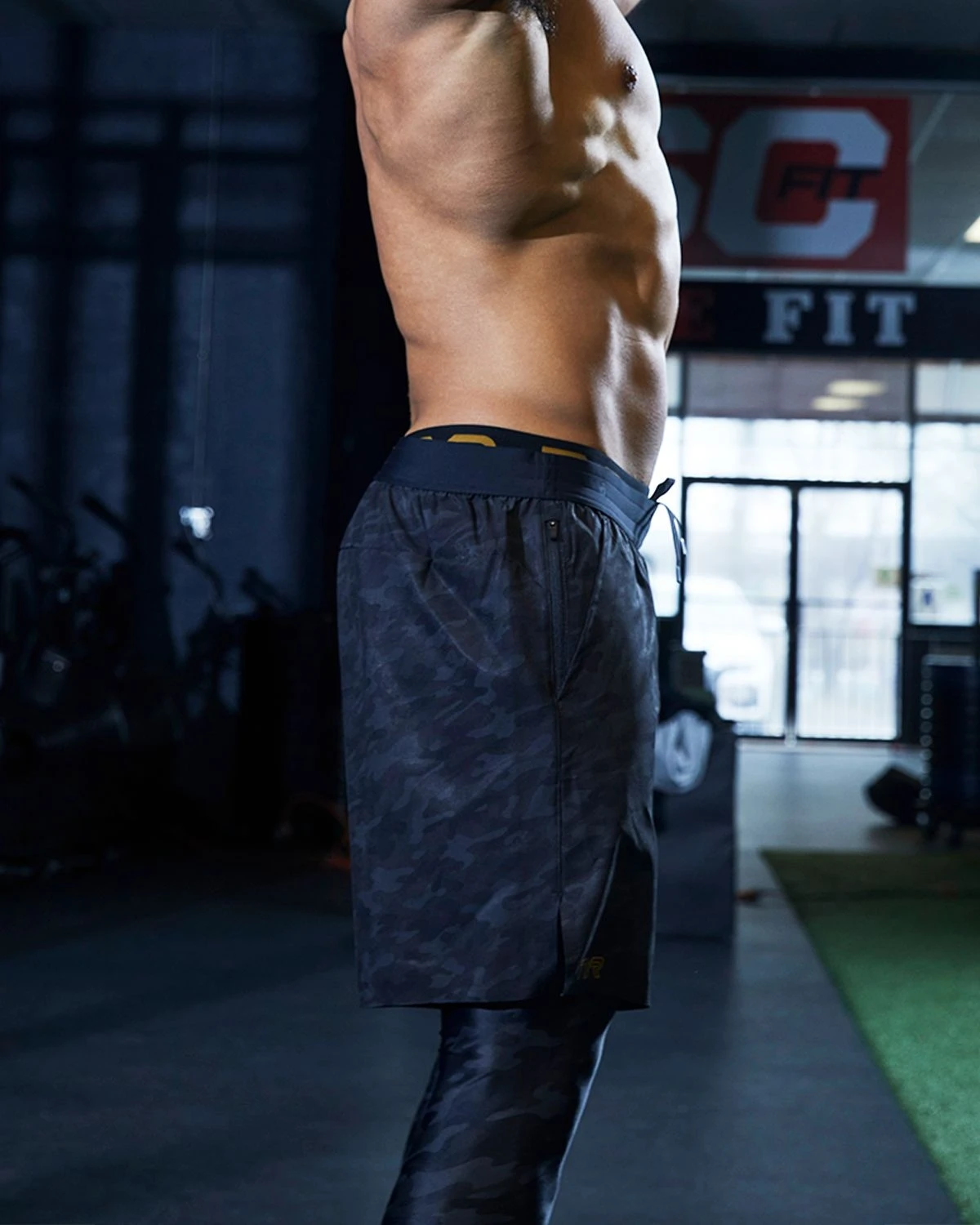 TYR Hydrosphere™ Men's Unlined 9" Unbroken Shorts - Blackout Camo 9 TYR Hydrosphere™ Men's Unlined 9" Unbroken Shorts - Blackout Camo - Image 9