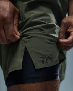 TYR Hydrosphere™ Men's Unlined 9" Unbroken Shorts - Solid 16 TYR Hydrosphere™ Men's Unlined 9" Unbroken Shorts - Solid -Tyr MUSNUS3A 932 alt07
