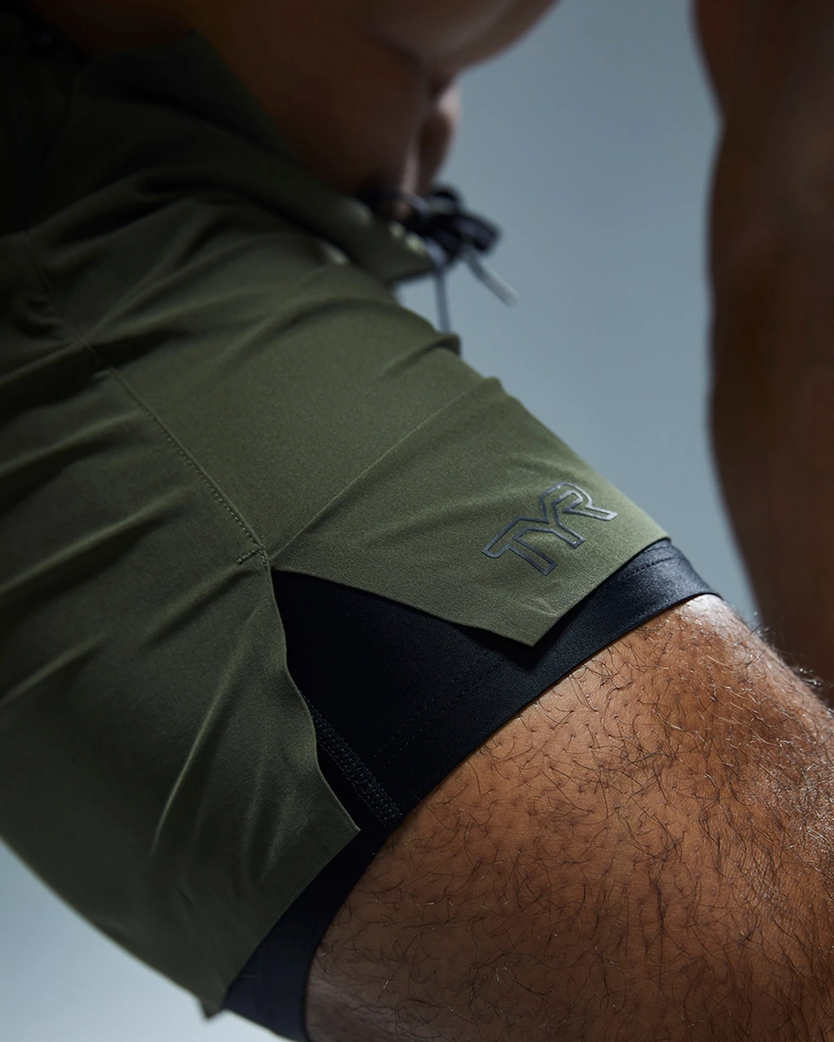 TYR Hydrosphere™ Men's Unlined 9" Unbroken Shorts - Solid 8 TYR Hydrosphere™ Men's Unlined 9" Unbroken Shorts - Solid - Image 8