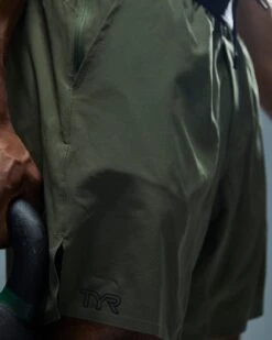 TYR Hydrosphere™ Men's Unlined 9" Unbroken Shorts - Solid 18 TYR Hydrosphere™ Men's Unlined 9" Unbroken Shorts - Solid -Tyr MUSNUS3A 932 alt09