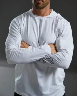 TYR SunDefense™ Men's Vented Hooded Shirt - Solid 18 TYR SunDefense™ Men's Vented Hooded Shirt - Solid -Tyr TSMPLH7A 100 alt07