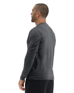 TYR SunDefense™ Men's Vented Long Sleeve Crew Shirt - Solid 14 TYR SunDefense™ Men's Vented Long Sleeve Crew Shirt - Solid -Tyr TSMPLS7A 927 alt03