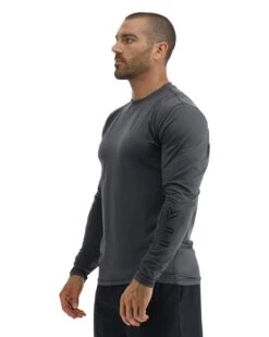 TYR SunDefense™ Men's Vented Long Sleeve Crew Shirt - Solid 15 TYR SunDefense™ Men's Vented Long Sleeve Crew Shirt - Solid -Tyr TSMPLS7A 927 alt04