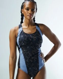 TYR Durafast Elite® Women's Max Splice Controlfit Swimsuit - Carbon Hex 16 TYR Durafast Elite® Women's Max Splice Controlfit Swimsuit - Carbon Hex -Tyr TSPCHX7A 001 alt07