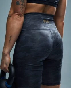 TYR Base Kinetic™ Women's High-Rise 8" Shorts - Blackout Camo -Tyr ftehsb3a 001 alt08 5