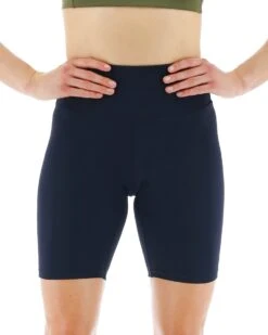 TYR Base Kinetic™ Women's High-Rise 8" Short - Solid