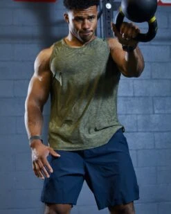 TYR Hydrosphere™ Men's Lined 7" Unbroken Shorts - Blackout Camo -Tyr muslbc3a 001 alt11 tyr training location3988